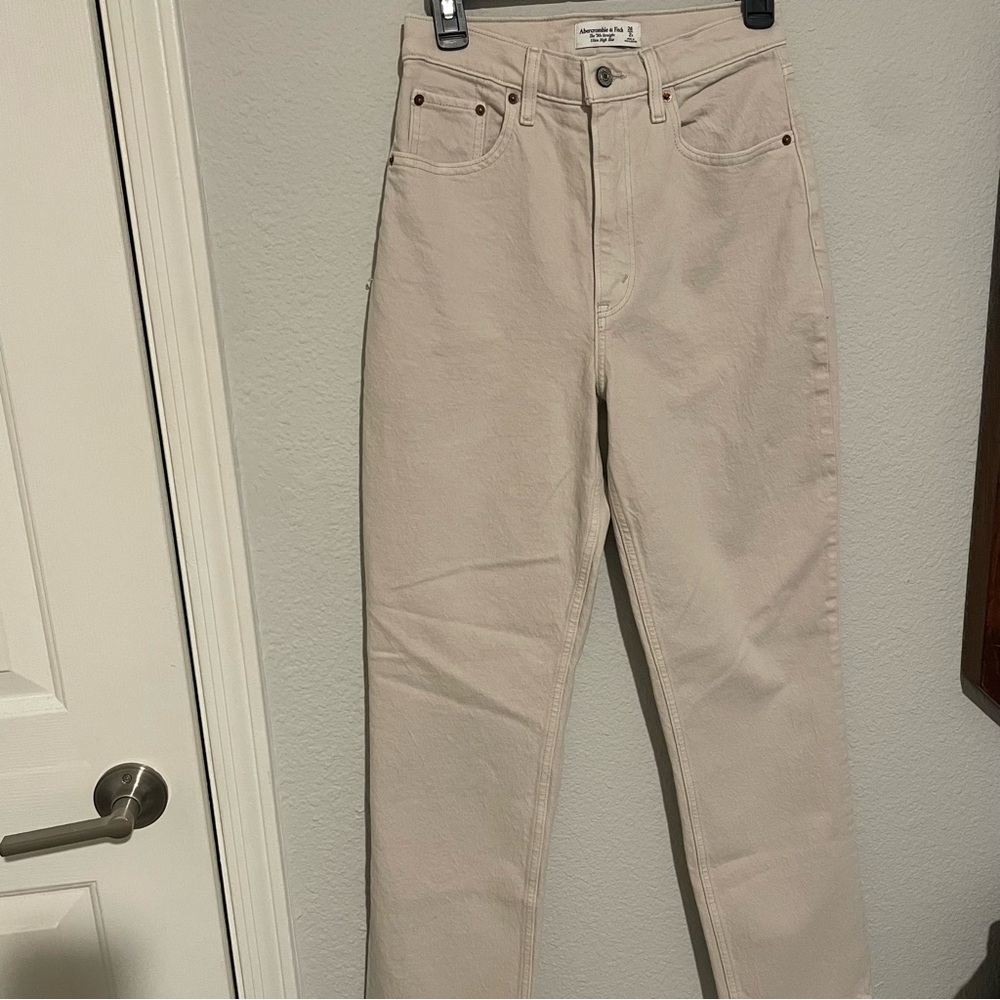 Abercrombie Curve Love 90s Straight Ultra High Rise